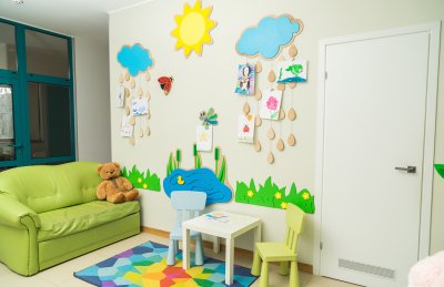 Композиция для оформления холла "Лужайка"