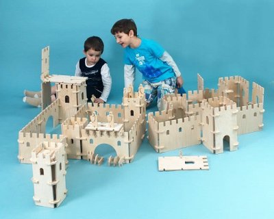 Комплект Кремль с обитателями (146 элементов + 12 персонажей) 9482 галерея 1