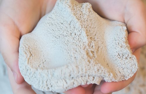 Сенсорный комплект Мультипесок 3 кг  с  настольной песочницей, инструменты, формочки Дорожные 7153рос