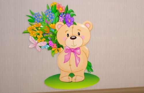 Декорация настенная "Мишка с букетом" 10750