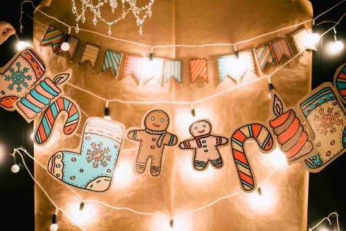 Гилянда "Европейское Рождество" из игрушек 25*25см F0028