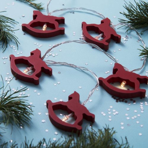 НИТЬ, 1.5 м, с насадк. "Лошадка красная", Н.С., LED-10-3V, 2*АА(не в компл), фиксинг Т/БЕЛЫЙ  3667548С