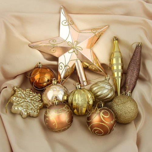 Набор украшений пластик 39 шт GOLD микс           3259807