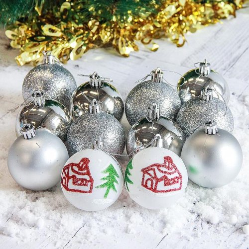 Набор шаров пластик d-6 см 12 шт Кьюзо серебро         2178450