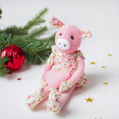 Мягкая игрушка "Розовая хрюшка в лапках сердечко" цвета МИКС, 25 см    3303216С